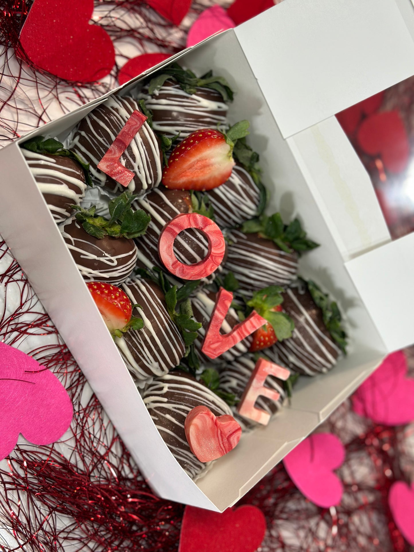 DOZEN LOVE