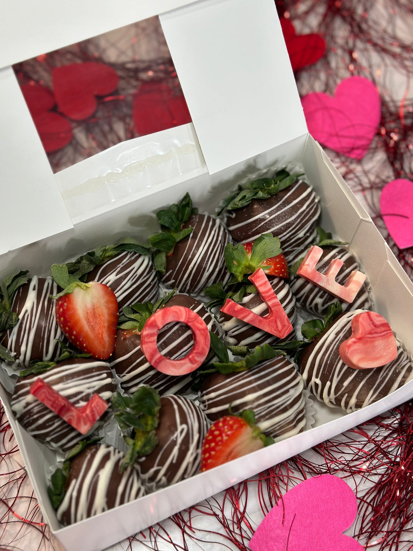 DOZEN LOVE